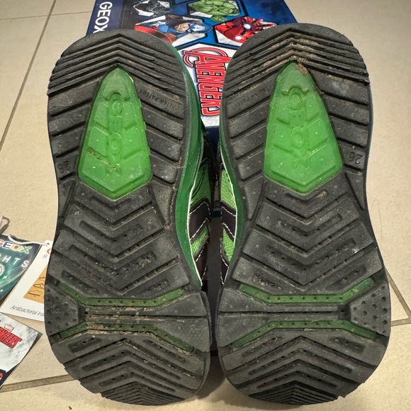 Geox x Marvels Hulk Children size 9 - Picture 3 of 6